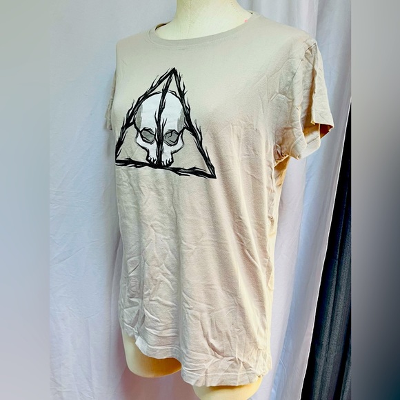 Tee turtle Deathly Hallows Skull Shirt Beige - Picture 1 of 2